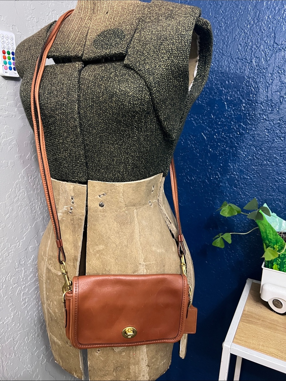 VTG Y2K 2001 Coach Legacy Penny brown leather turn-lock Shoulder /crossbody bag